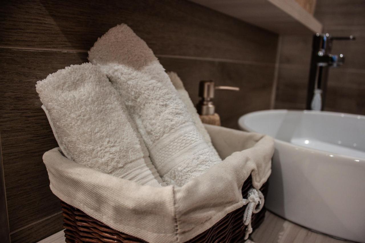 Eurocomfort Apartments Piatra Neamţ Zewnętrze zdjęcie